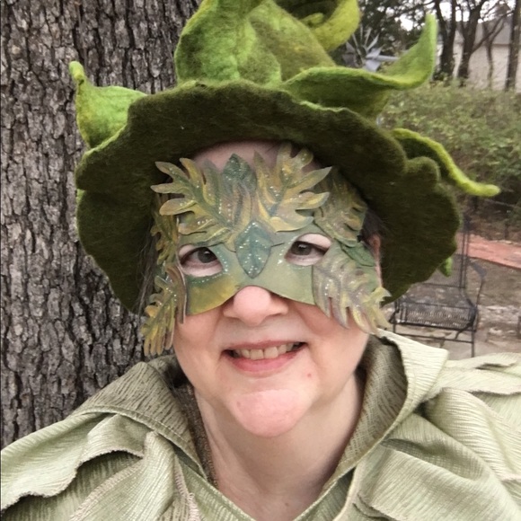 Meet your Posher, Marti - Picture 1 of 1